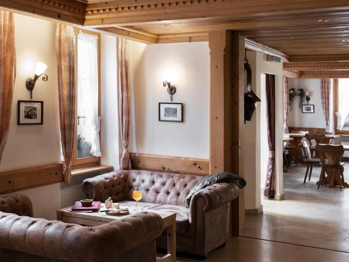 Hotel De Commune Ґштад Екстер'єр фото