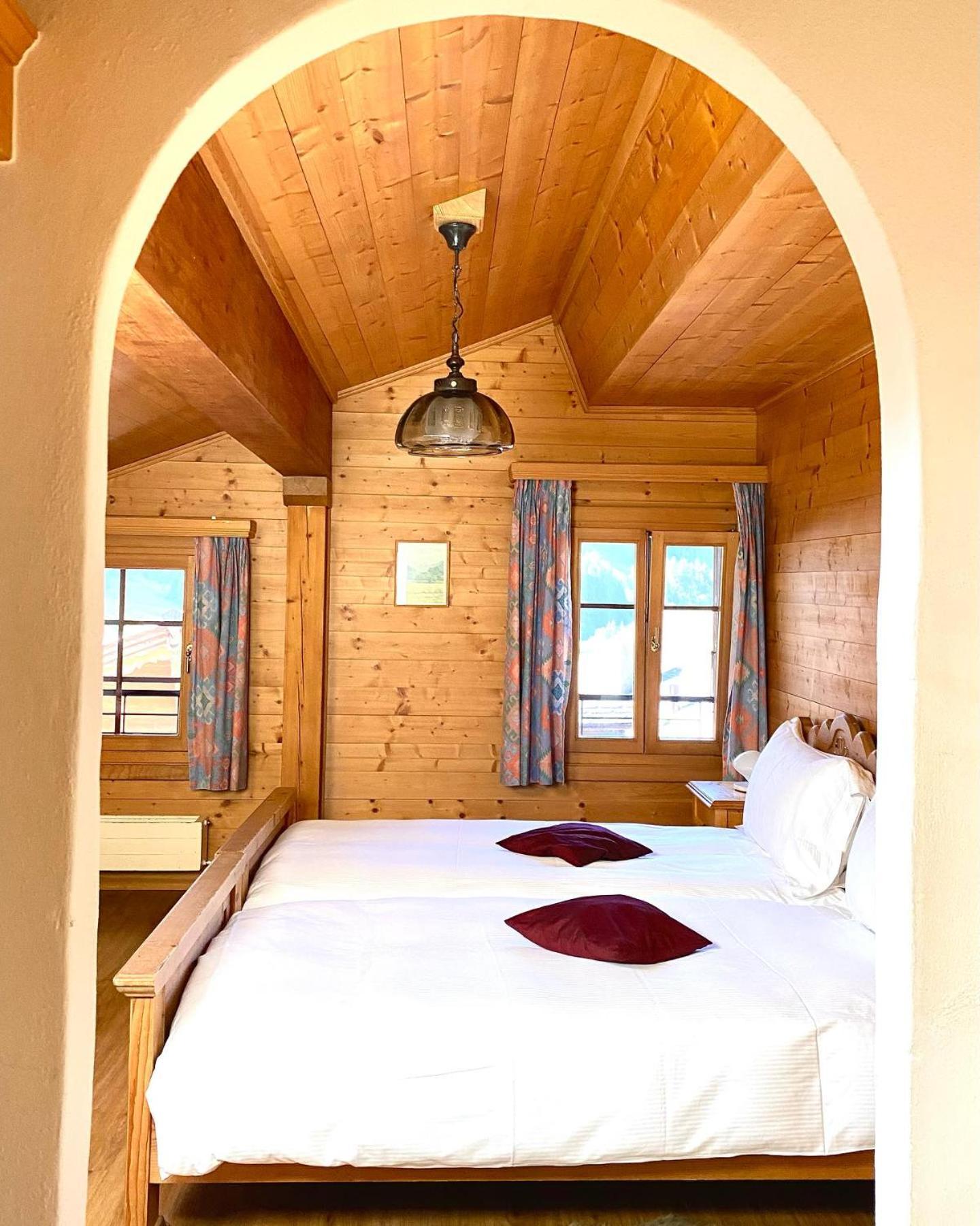 Hotel De Commune Ґштад Екстер'єр фото